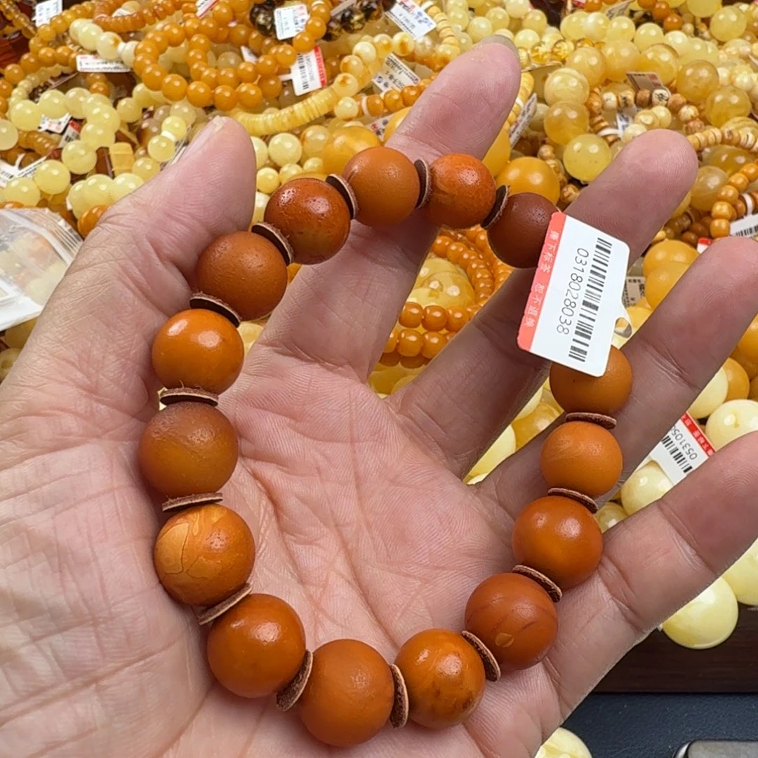 未镶嵌琥珀珠宝奇石