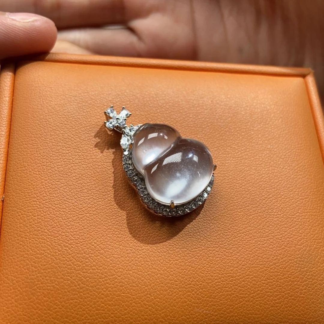 石英质玉银S925镶嵌颈饰E****n