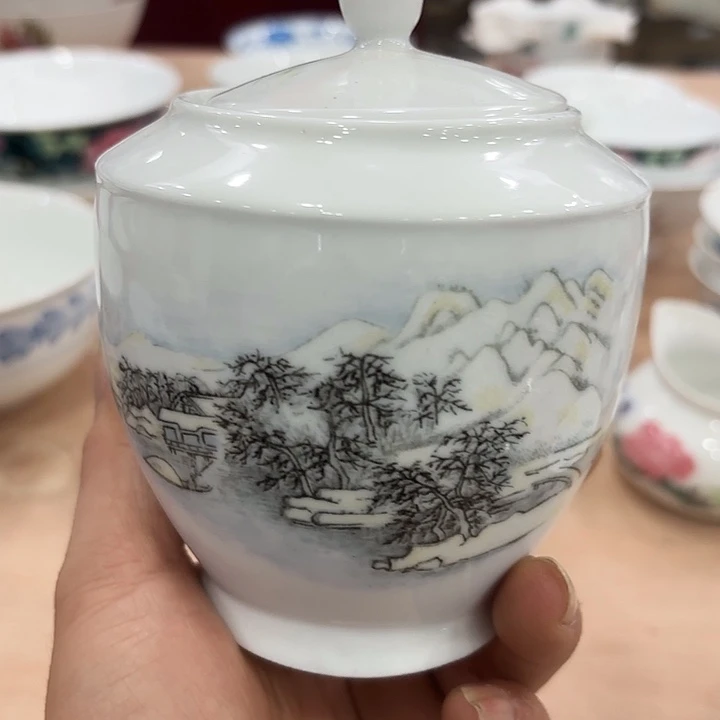拿一罐茶叶罐茶叶罐微瑕