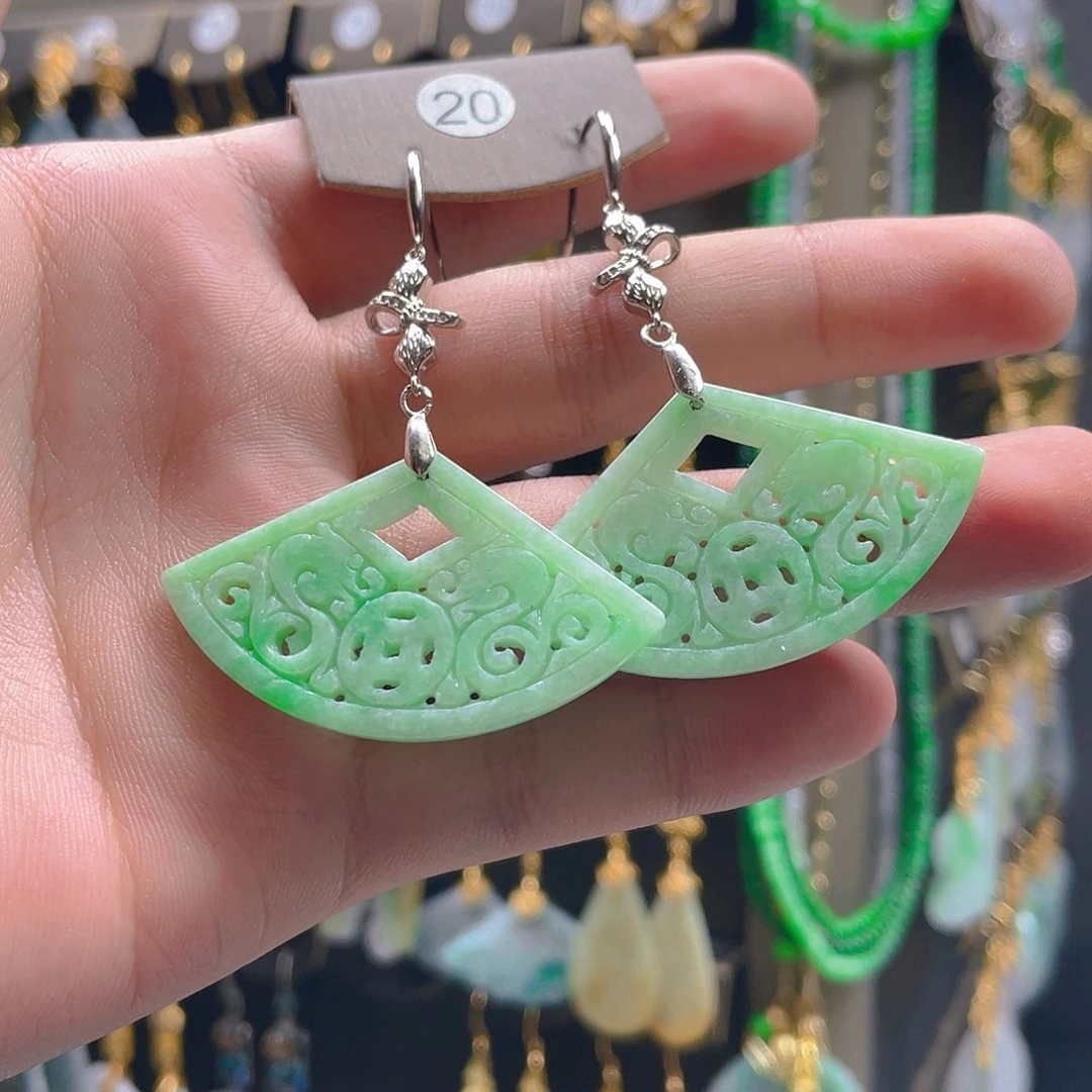 翡翠未镶嵌耳饰翡翠