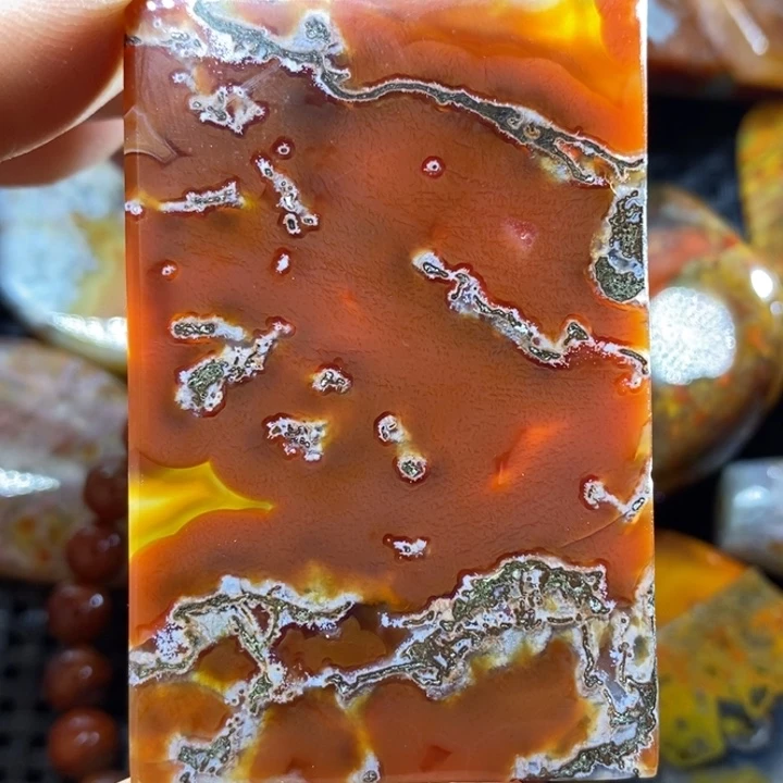 未镶嵌颈饰玛瑙/玉髓温****3