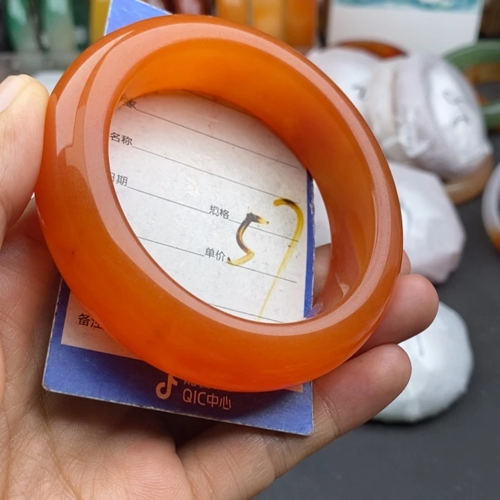 石英质玉未镶嵌手镯