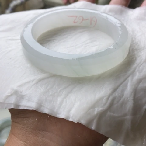 石英质玉手镯未镶嵌Z****8加工定制