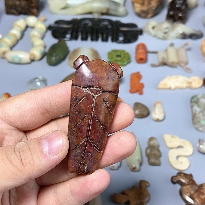 和田玉未镶嵌颈饰83