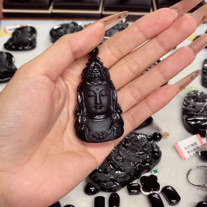 颈饰未镶嵌翡翠河****家