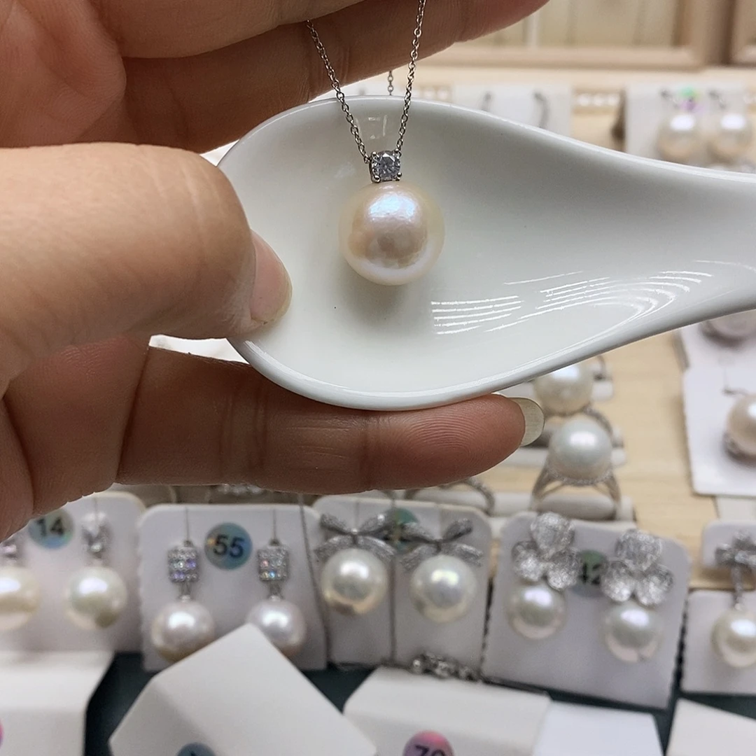 淡水珍珠银S925镶嵌颈饰