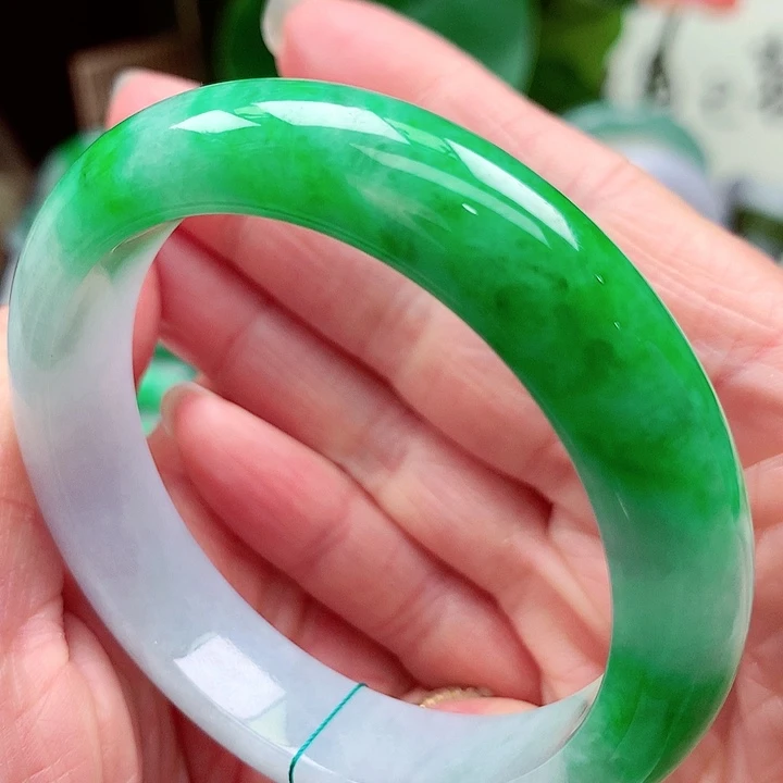 翡翠未镶嵌手镯天然翡翠手镯