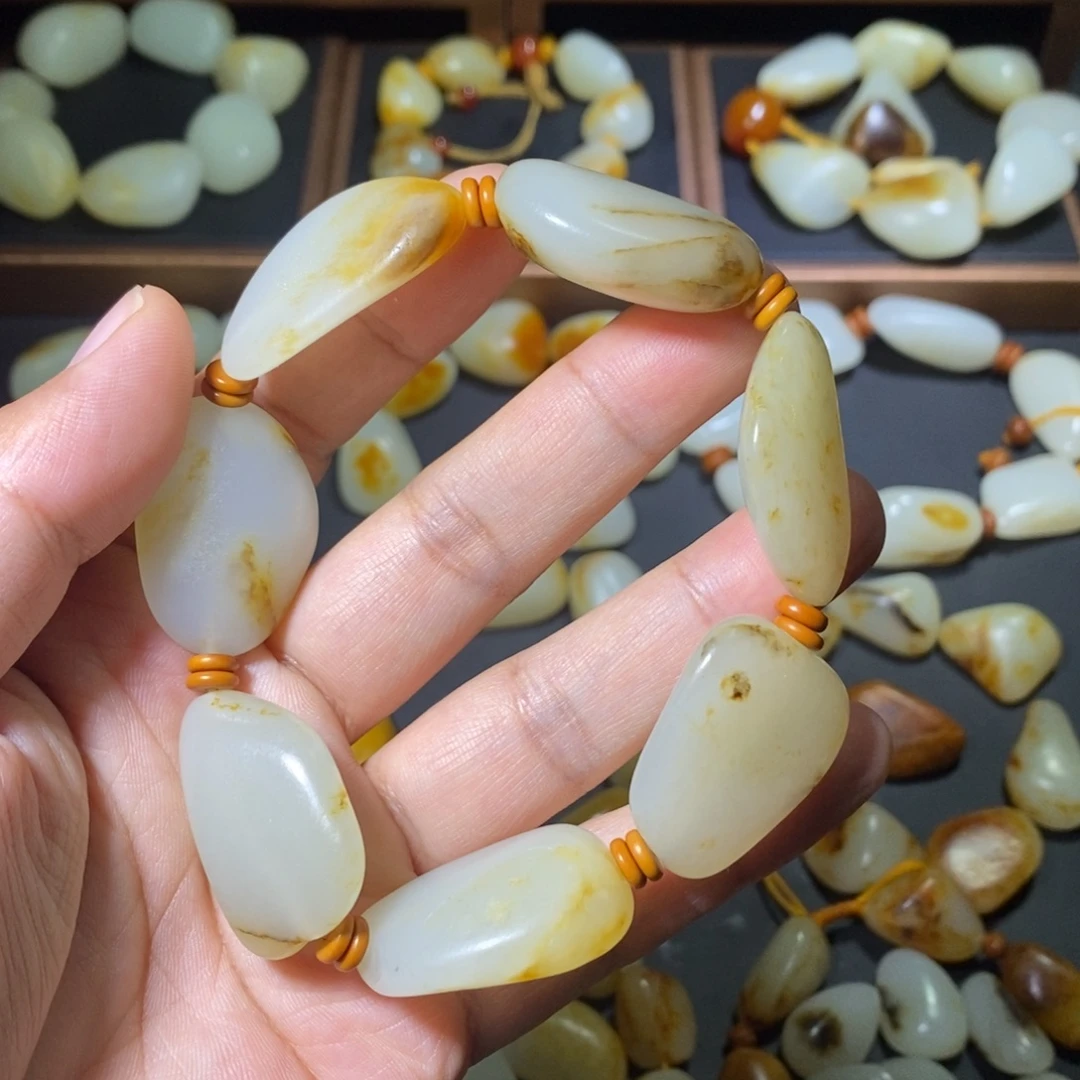 和田玉未镶嵌手链