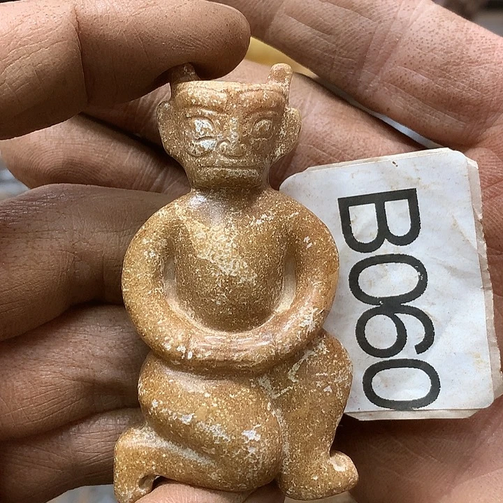 未镶嵌和田玉挂件宁*