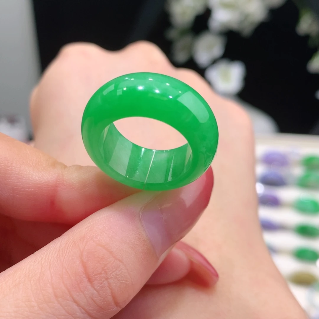 翡翠未镶嵌戒指翡翠