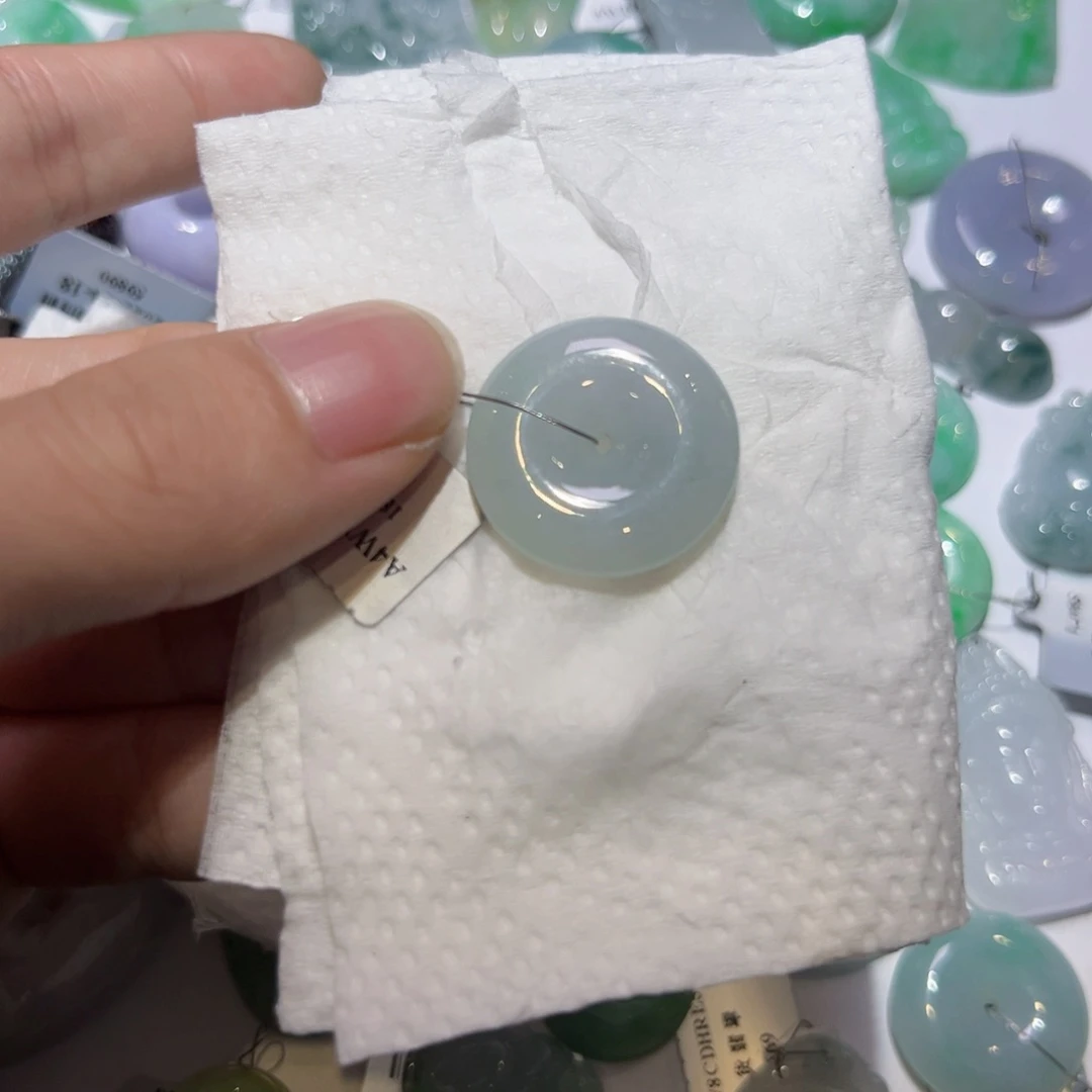 翡翠颈饰未镶嵌天然翡翠A货