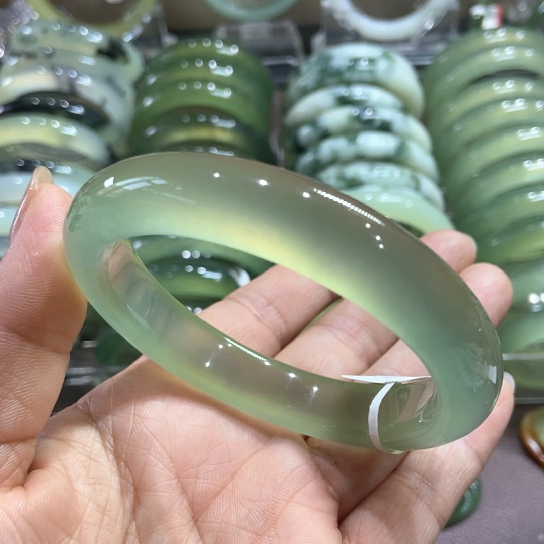 蛇纹石玉未镶嵌手镯62