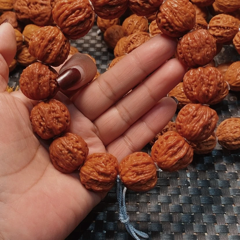 【闪购商品】文玩核桃吊坠珊瑚纹方墩