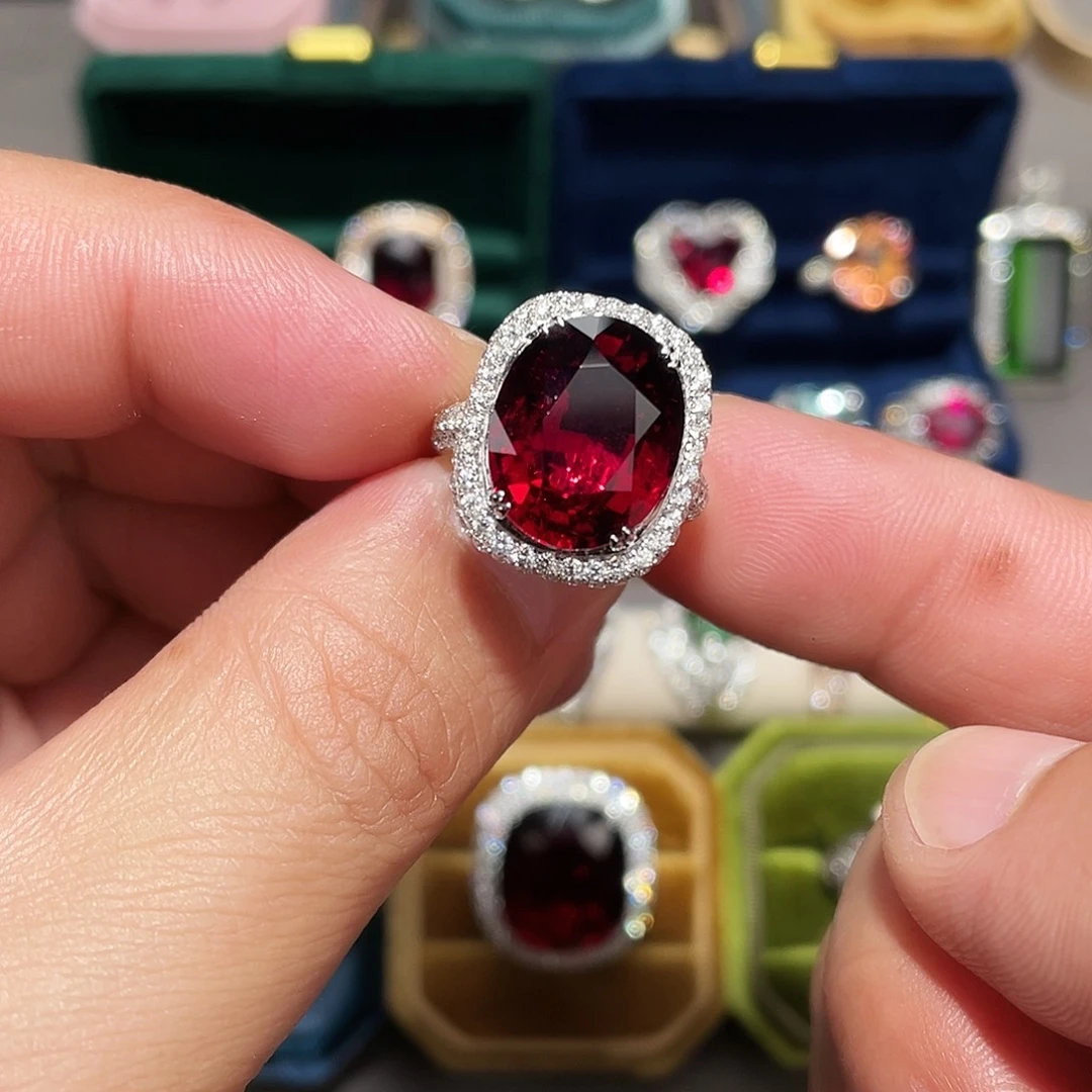 戒指18K金镶嵌碧玺9.05ct