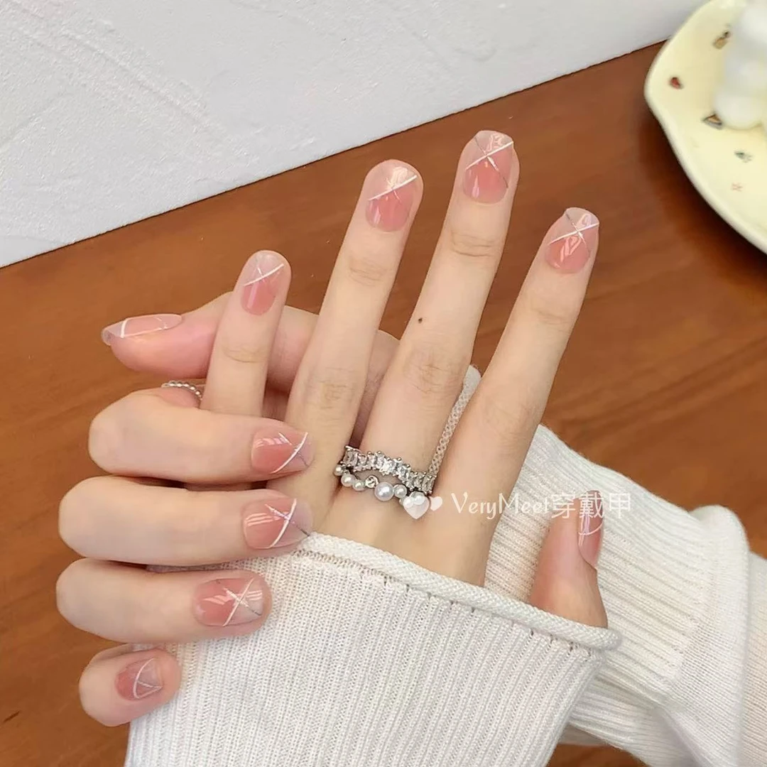 VERY MEET冰透裸腮红极简猫眼鎏金斜法式显白纯欲感美甲贴12