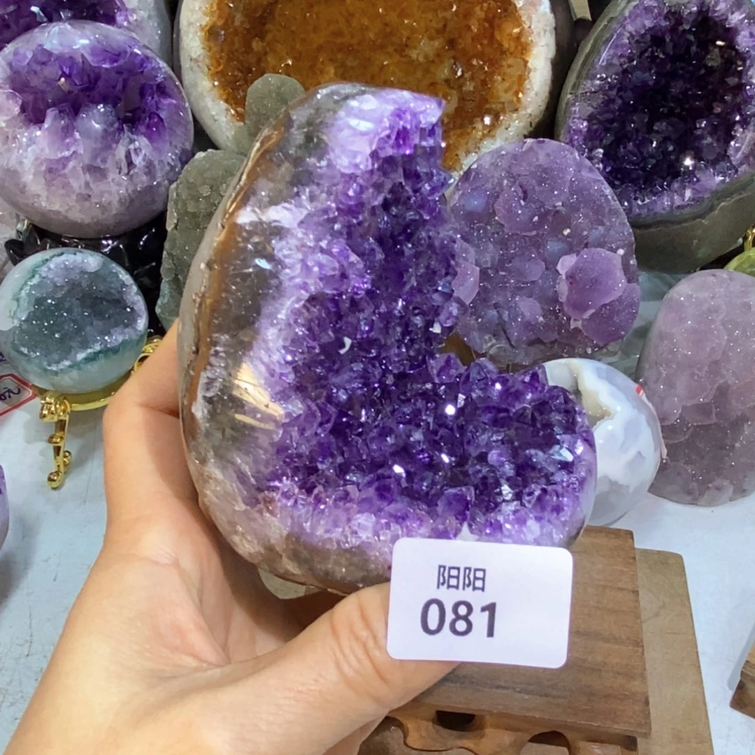 未镶嵌大型摆件（非配饰）水晶