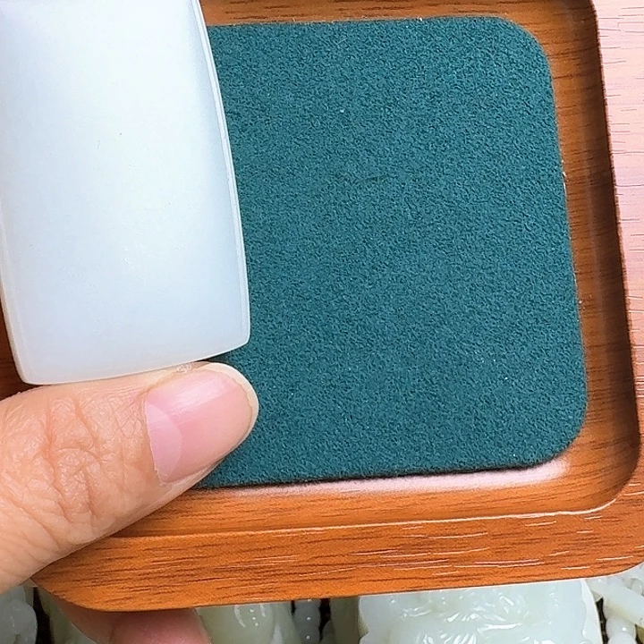 海***山瓷片新号开播瓷盘一件
