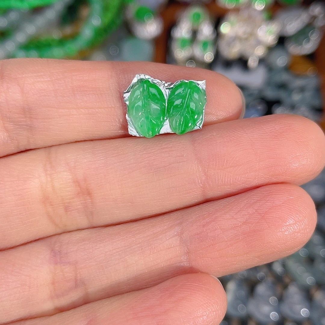 翡翠未镶嵌颈饰天然缅甸A货翡翠