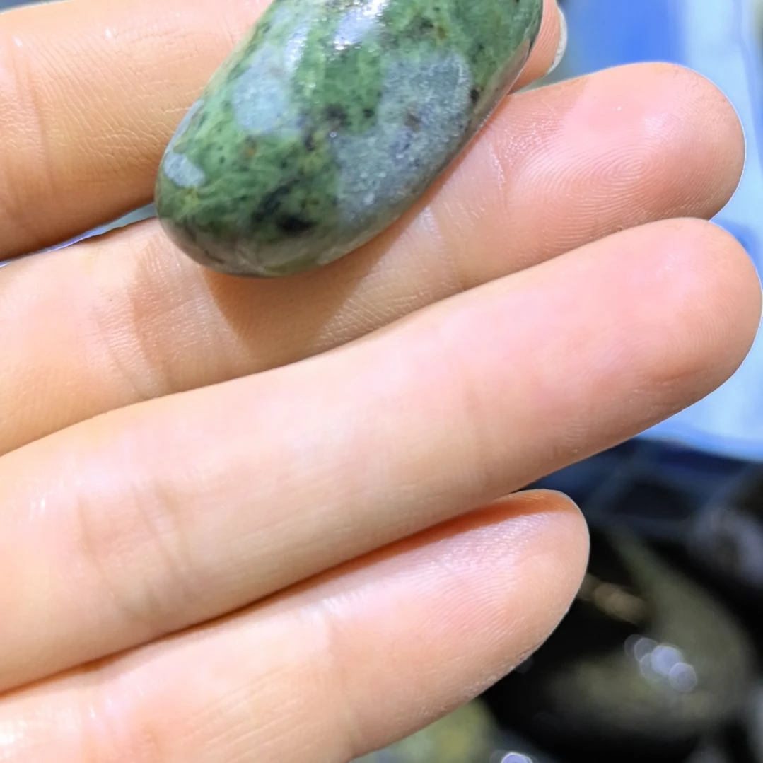 北***洋木藏玉药王石原石一个