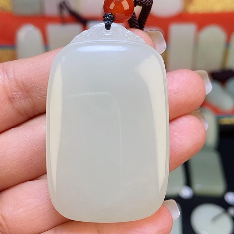 【闪购商品】颈饰未镶嵌和田玉