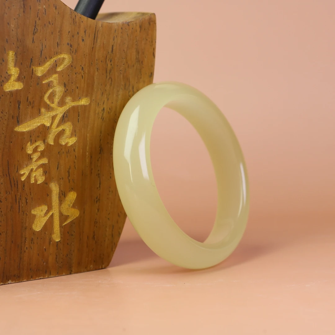 【万锦珠宝城】冰糖雪梨高冰冰透精美百搭手镯