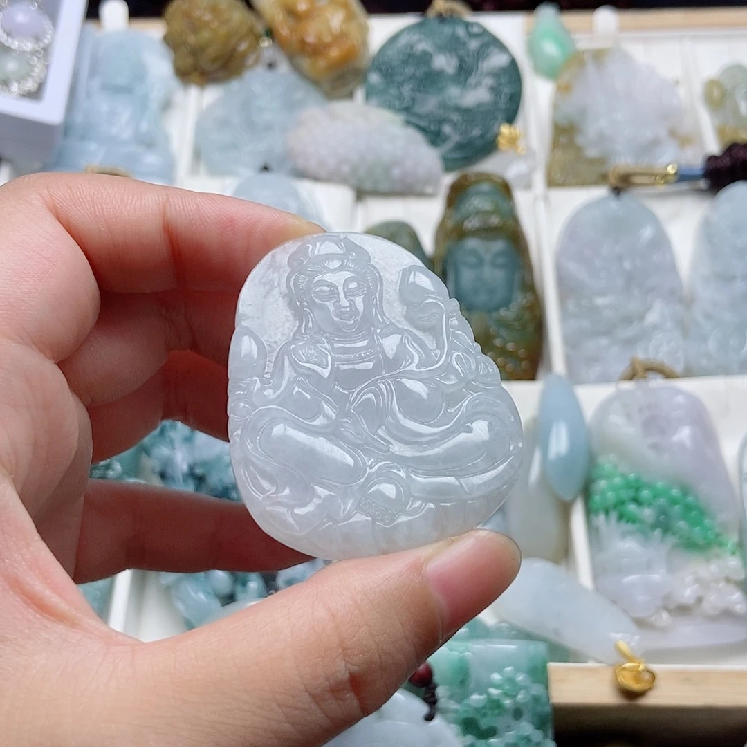 翡翠未镶嵌颈饰翡翠