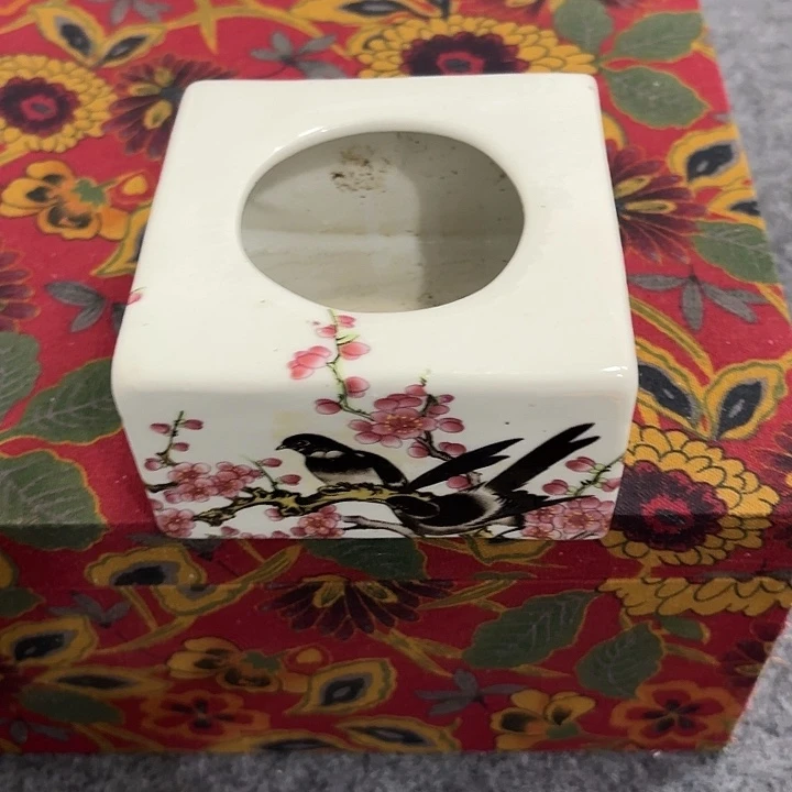 非古董现代工艺品