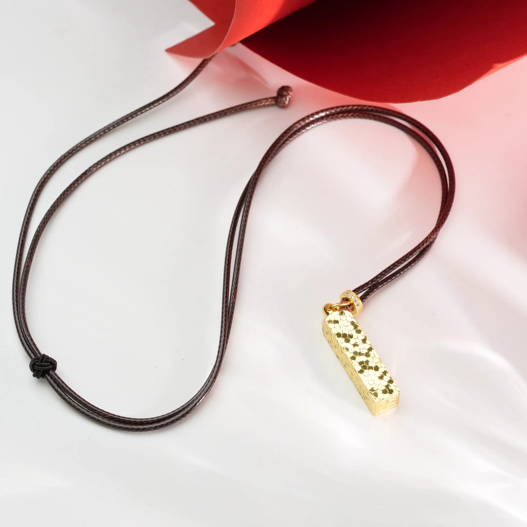 足银银制品 【小北珠宝】足银吊坠尺寸约6*26mm【带绳】21-DH90X448