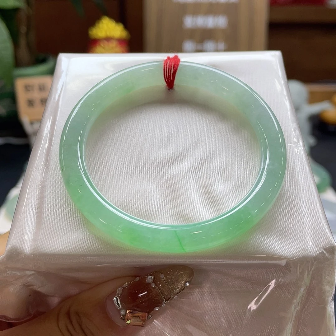 翡翠未镶嵌手镯6号
