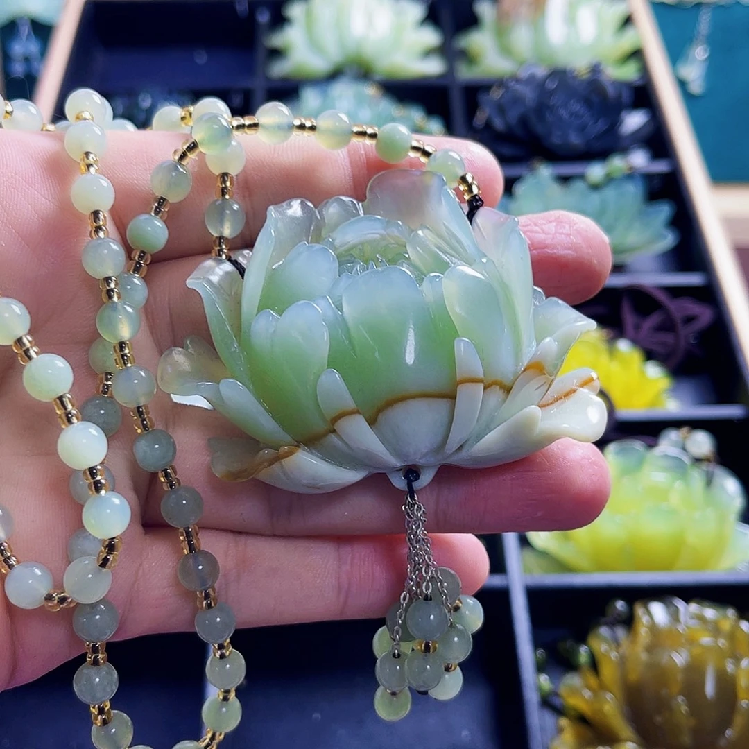 流***️蛇纹石玉未镶嵌颈饰