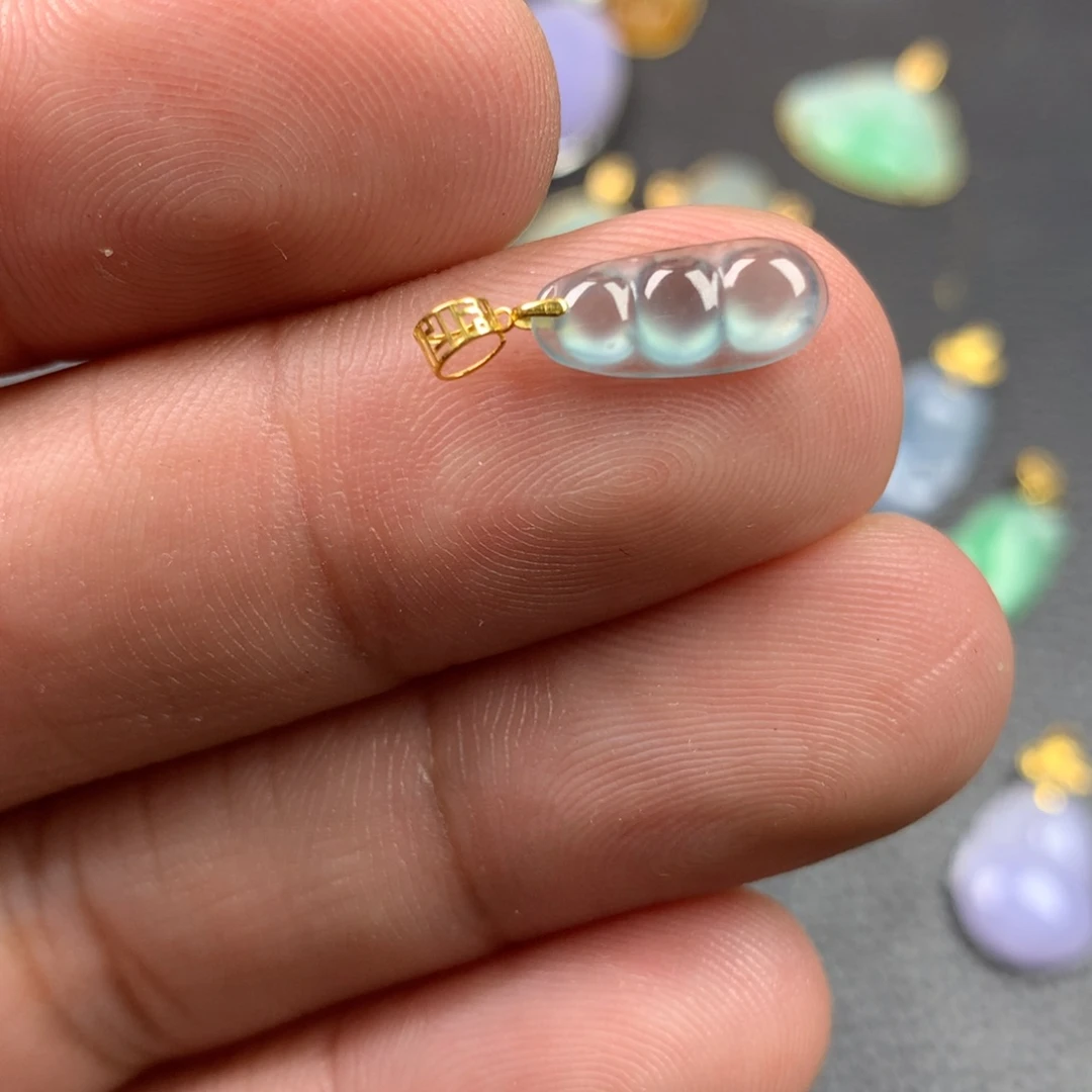 【闪购商品】颈饰18K金镶嵌翡翠翡翠