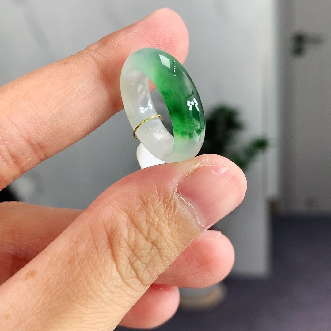 翡翠未镶嵌戒指8号