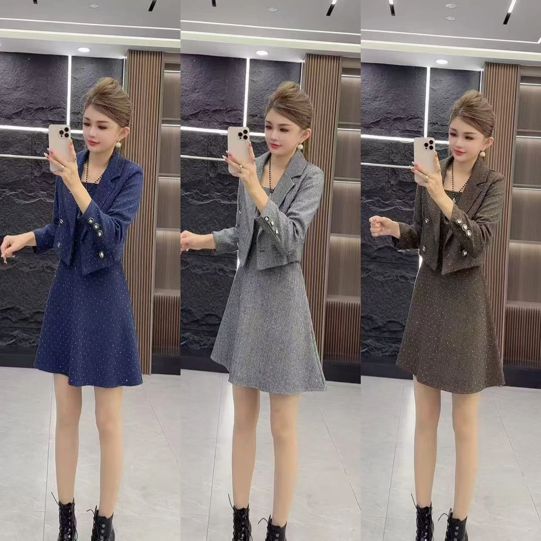 秋季1175 爆闪满天星吊带连衣裙 加 短款上衣外套 两件套