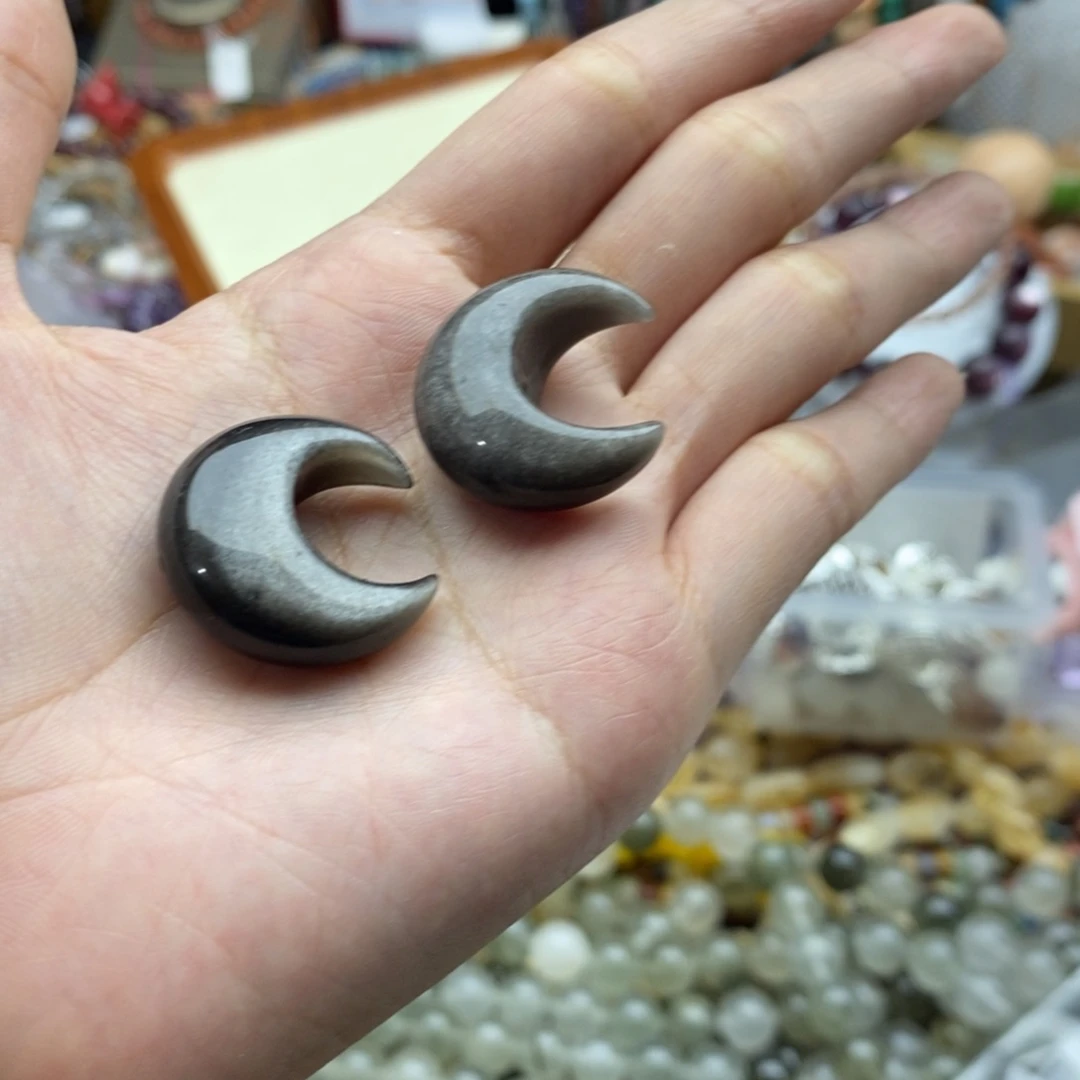 玛瑙/玉髓未镶嵌珠宝半成品一个天然银曜石大月亮25.6