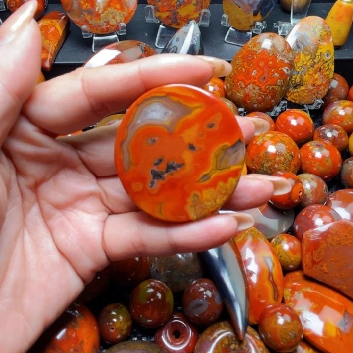 玛瑙/玉髓战国红玛瑙挂件未镶嵌天**事