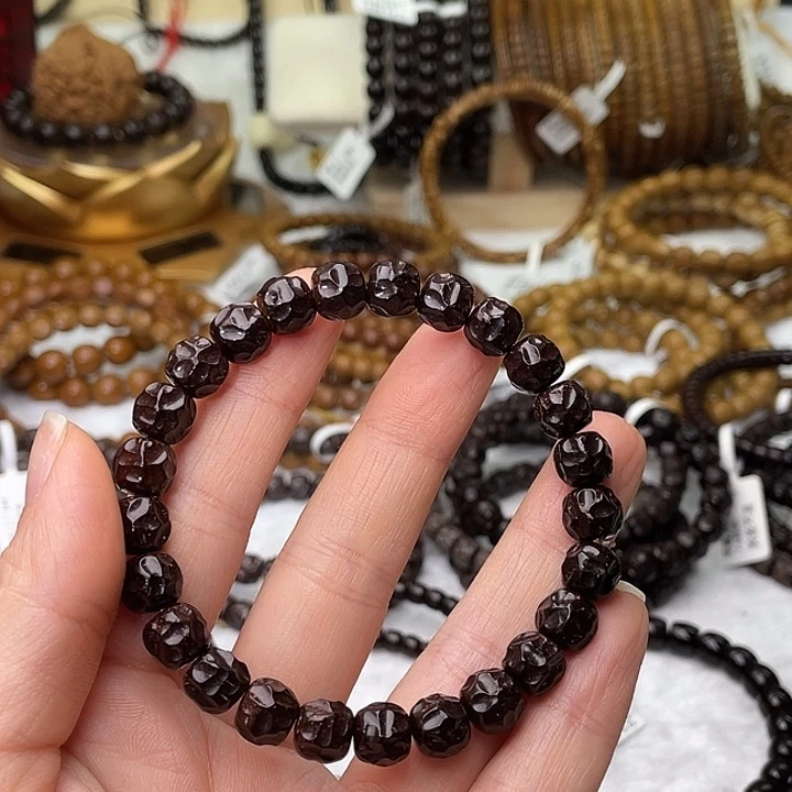 椰蒂吊坠এ****椰蒂9*8无相单圈虎头标银