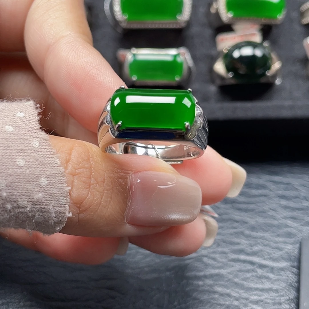 翡翠银S925镶嵌戒指天然A货翡翠没运费险3586