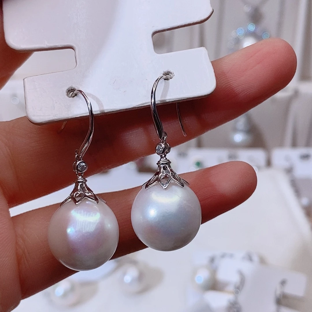 颈饰银S925镶嵌淡水珍珠初**朵