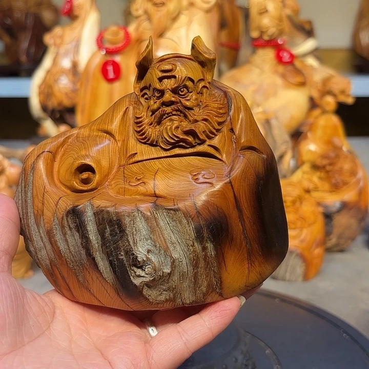 柏木太行崖柏钟馗摆件