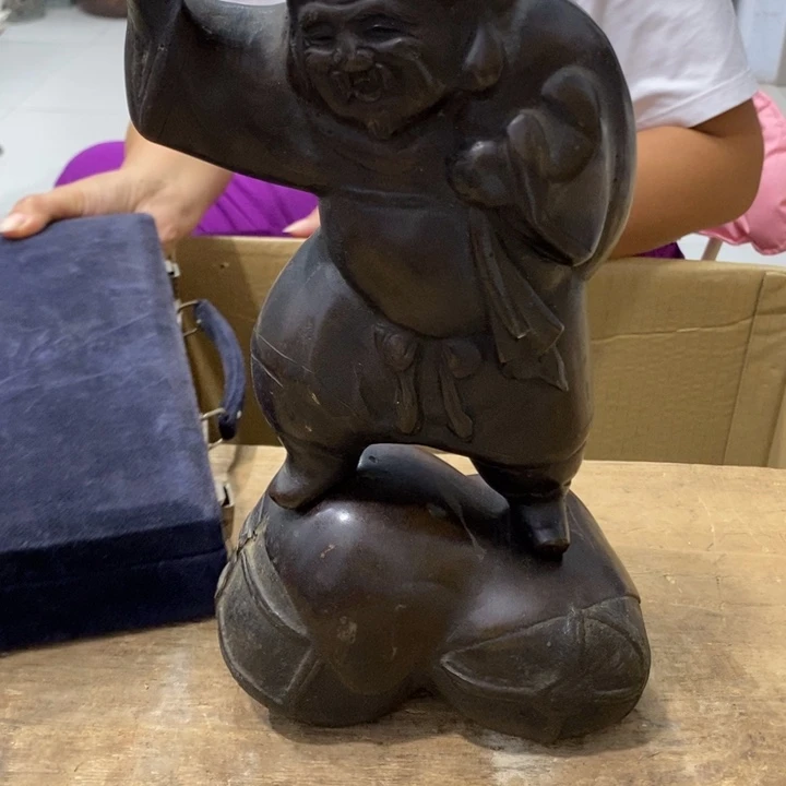 中古品，默认微瑕，谨慎参拍