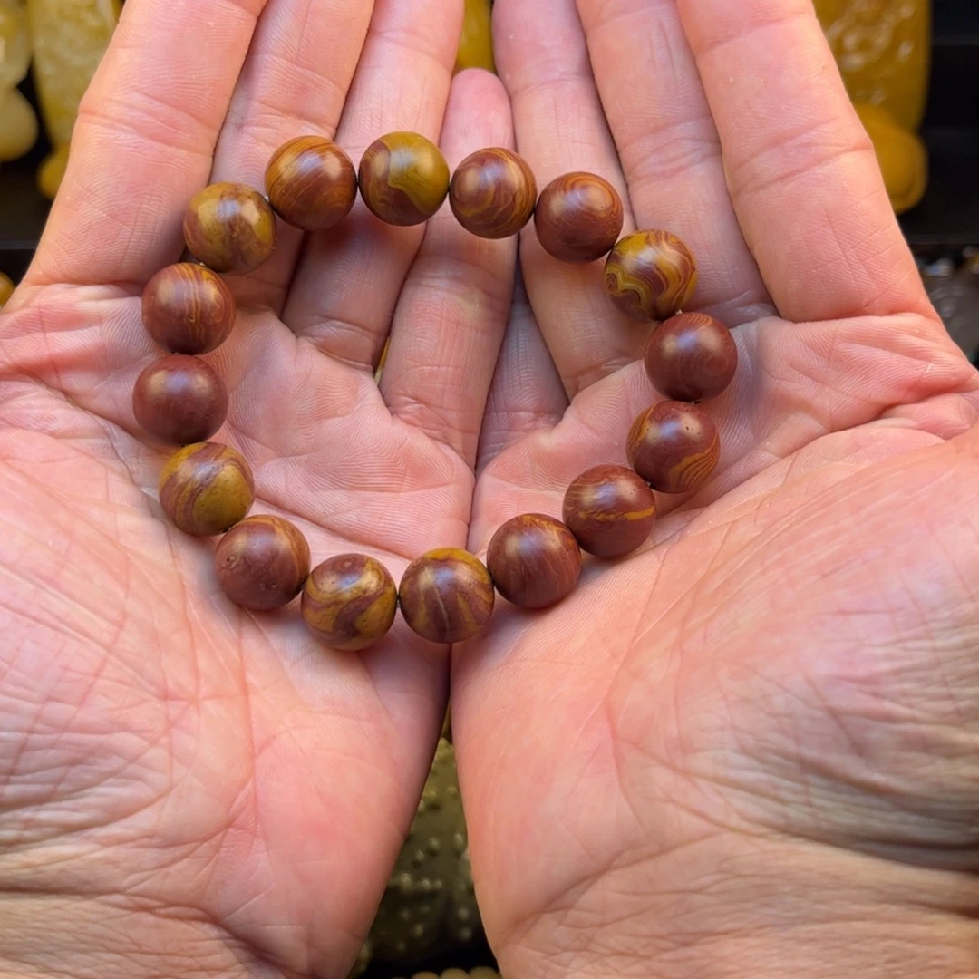 石***石石英质玉未镶嵌黄蜡石手串