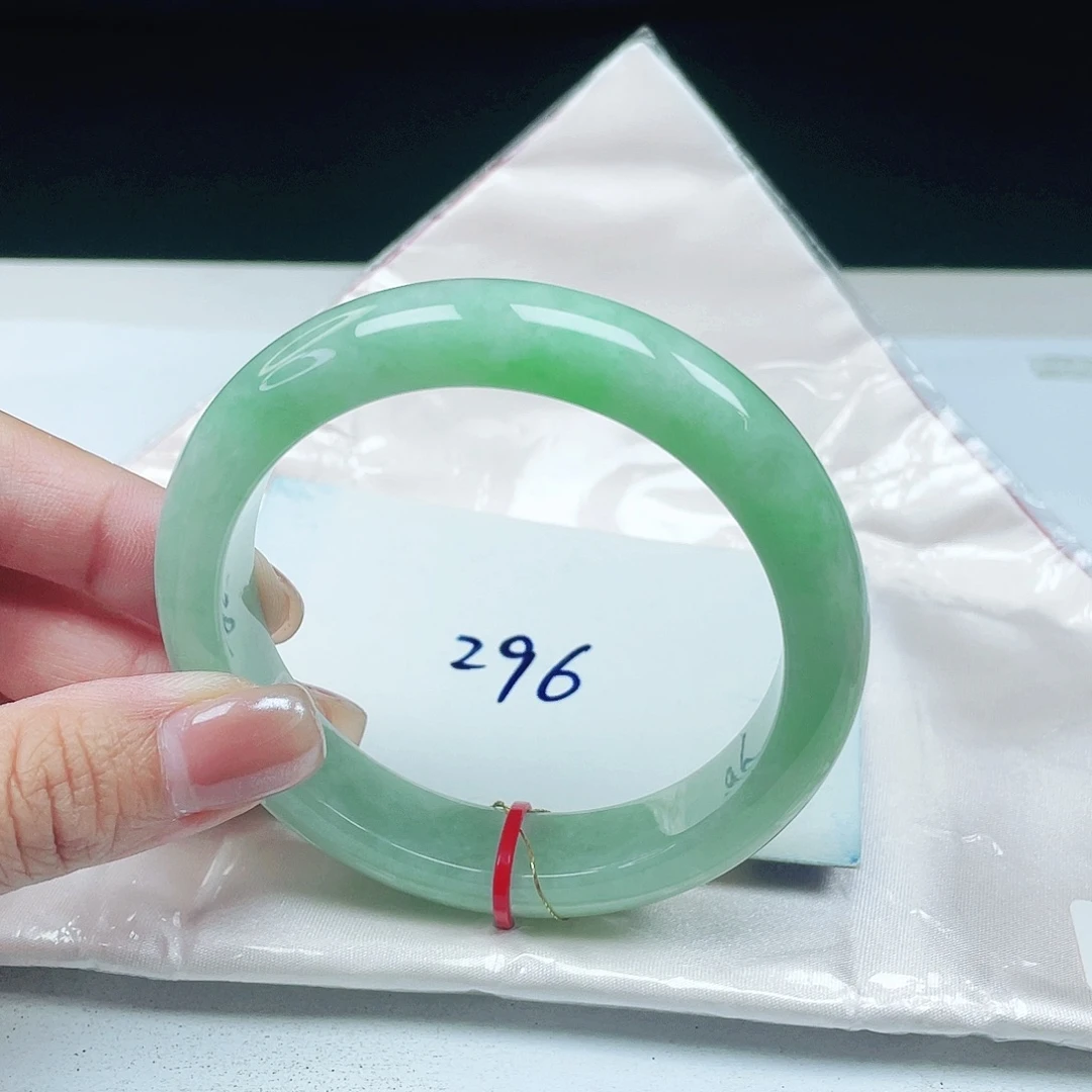 翡翠未镶嵌手镯 正圈58