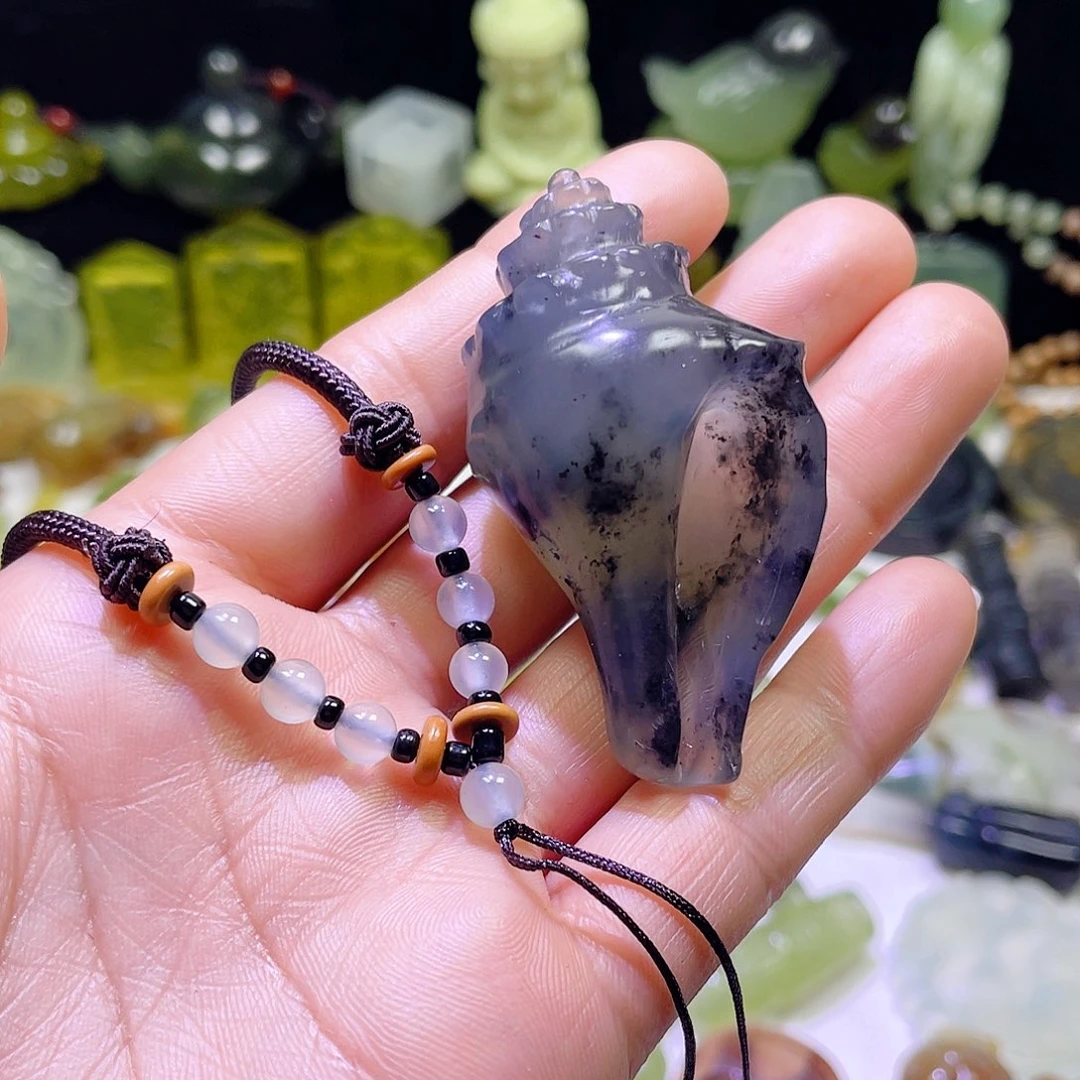 蛇纹石玉未镶嵌颈饰珂