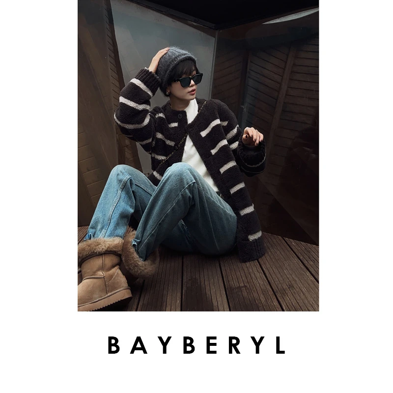 BAYBERYL老贝小奶牛*米粒卷圆领排扣毛一体皮衣PY5K0544-11/9
