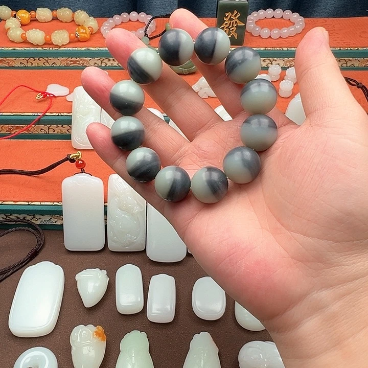 和田玉手串未镶嵌