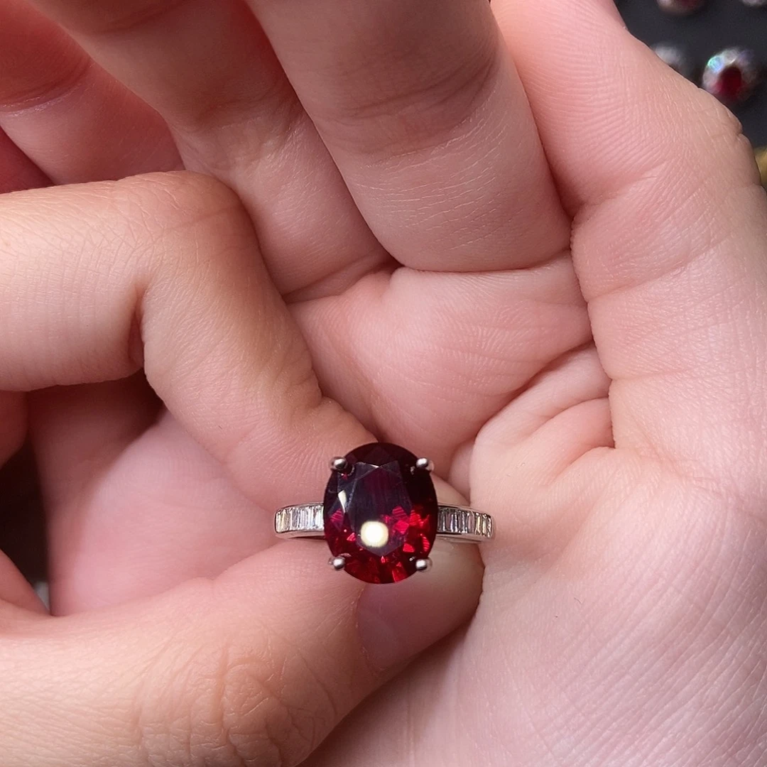 银S925镶嵌戒指红宝石