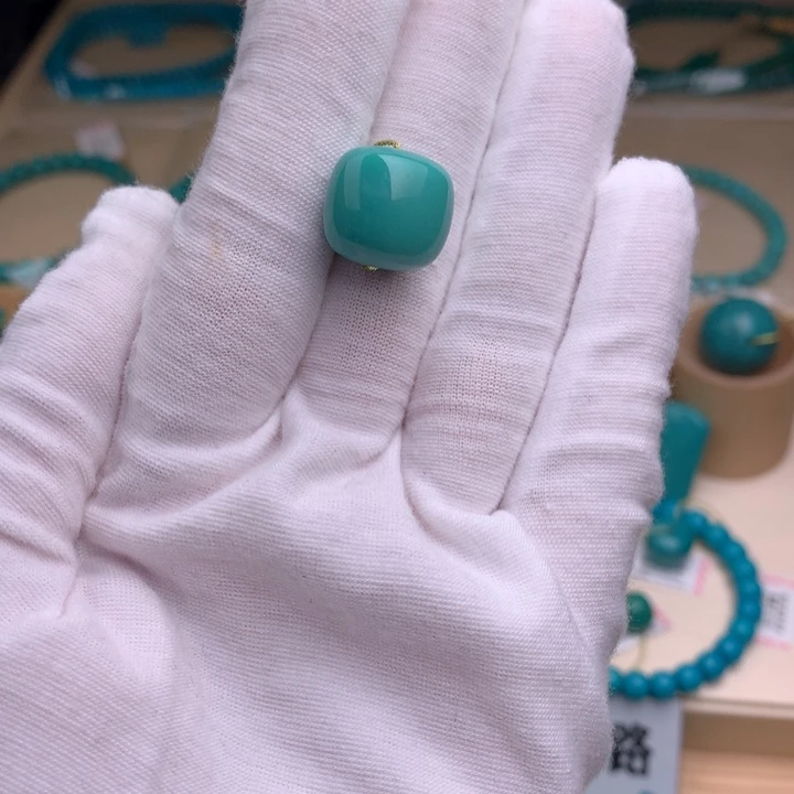 未镶嵌绿松石珠宝奇石