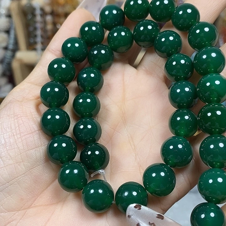 玛瑙/玉髓未镶嵌珠宝半成品A级绿玛瑙卡12mm一条