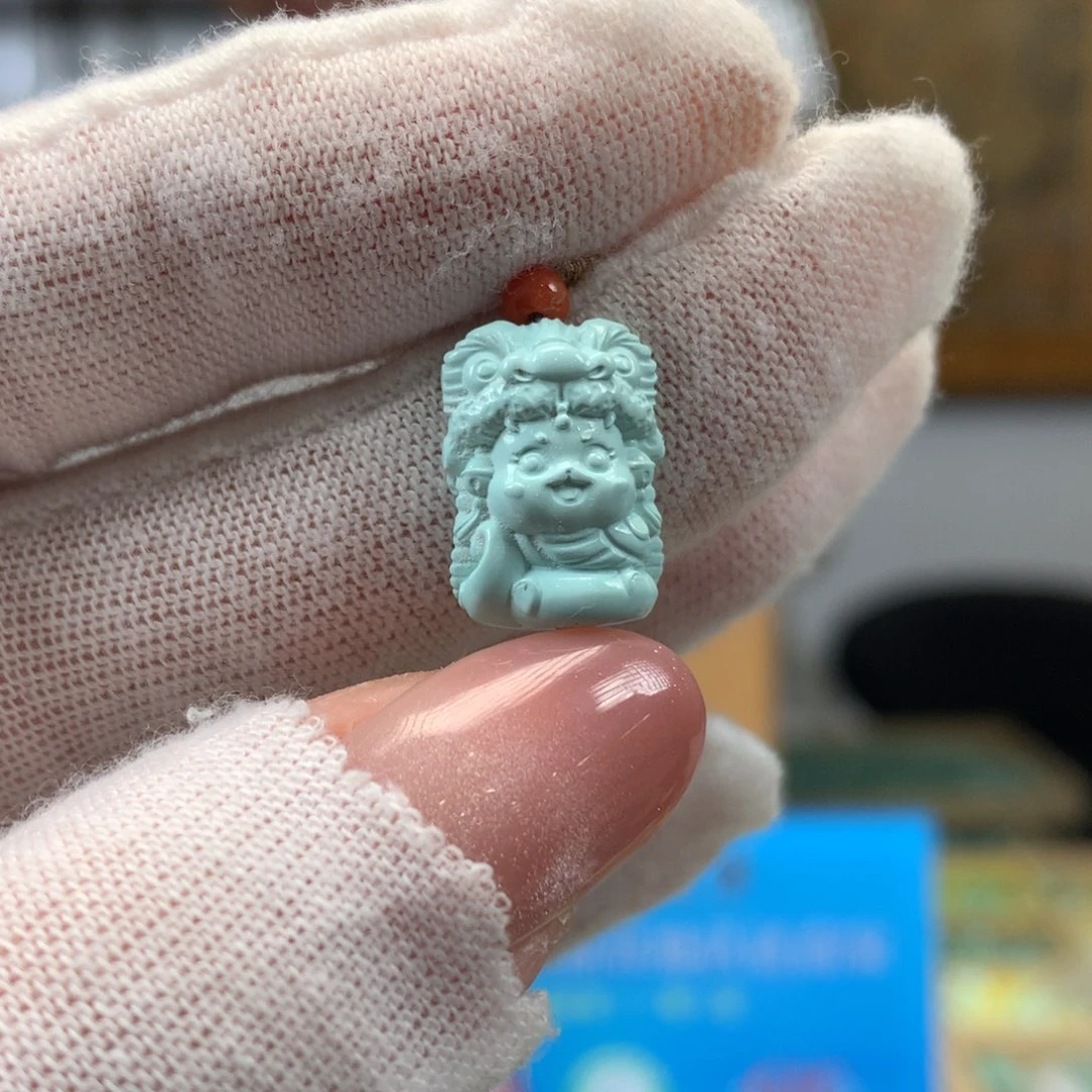 绿松石未镶嵌挂件