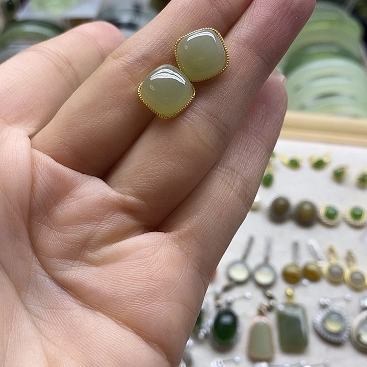 和田玉银S925镶嵌耳饰